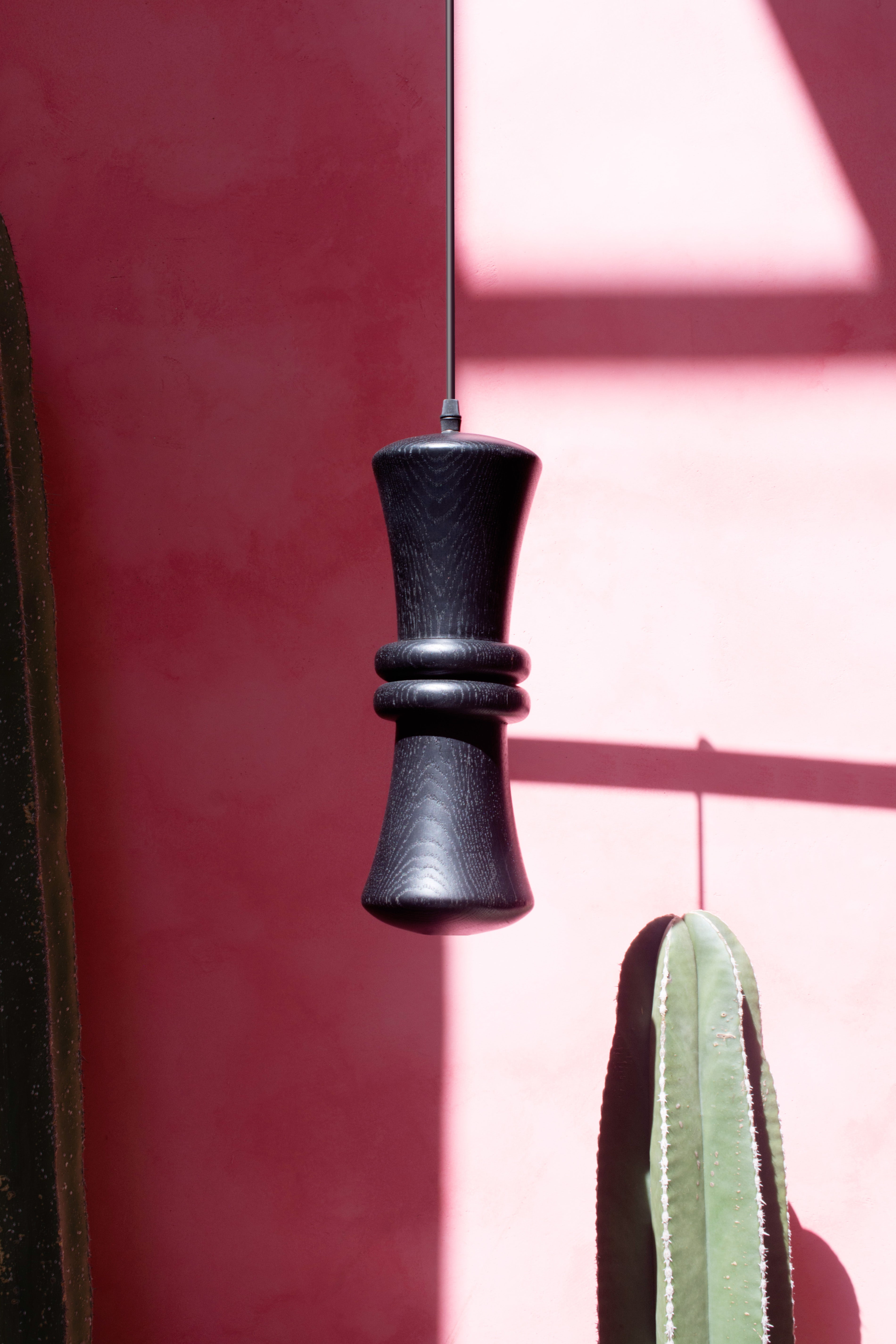 TOZI - LÁMPARA COLGANTE DE ENCINO NEGRO