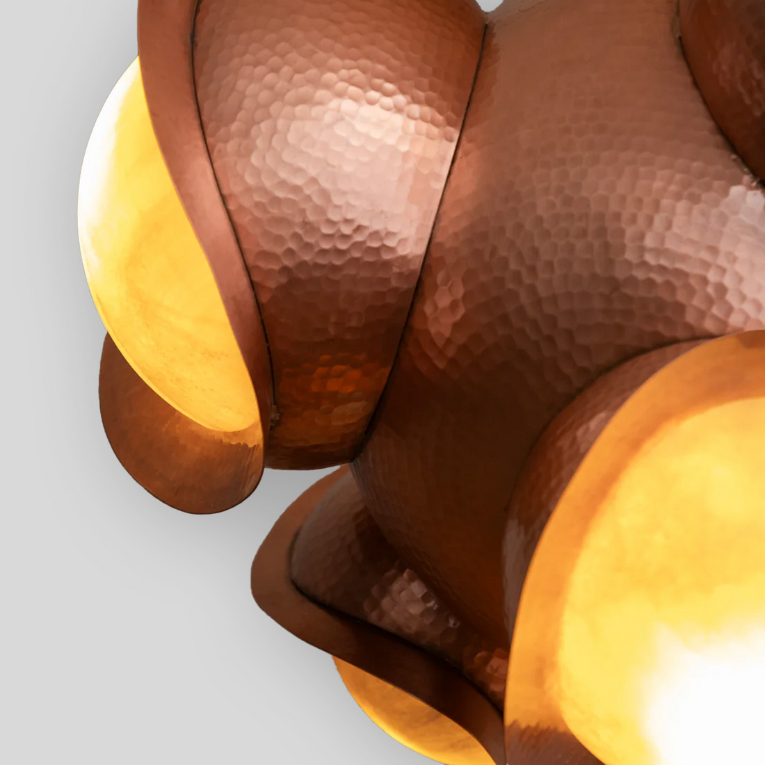 CELIS - LÁMPARA COLGANTE DE COBRE Y ÓNIX