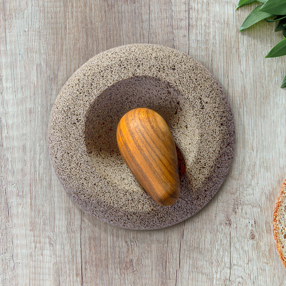 IXIL - MOLCAJETE DE PIEDRA CON MAZO DE TZALAM