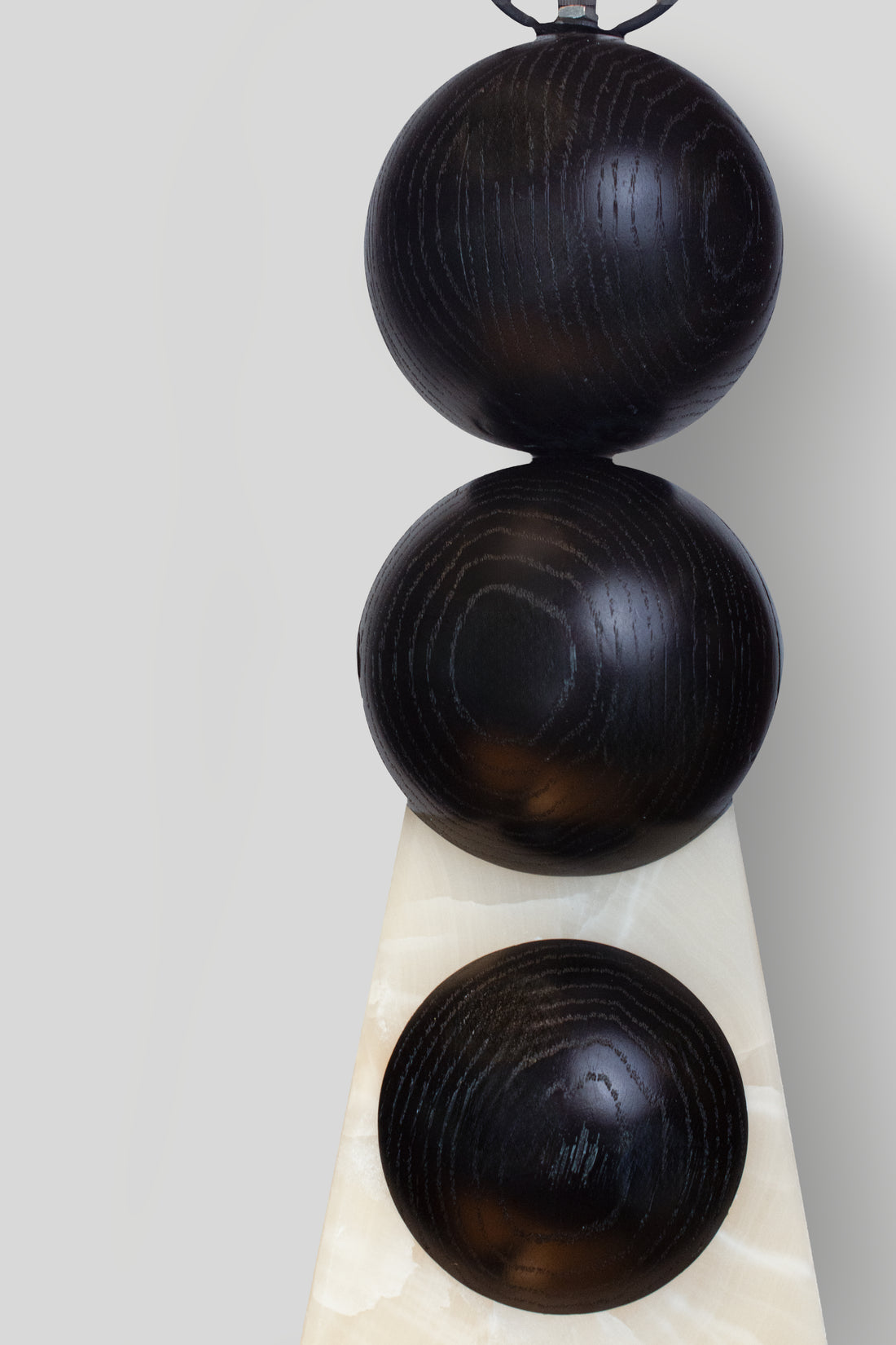 HALO - LÁMPARA COLGANTE DE ENCINO Y ÓNIX