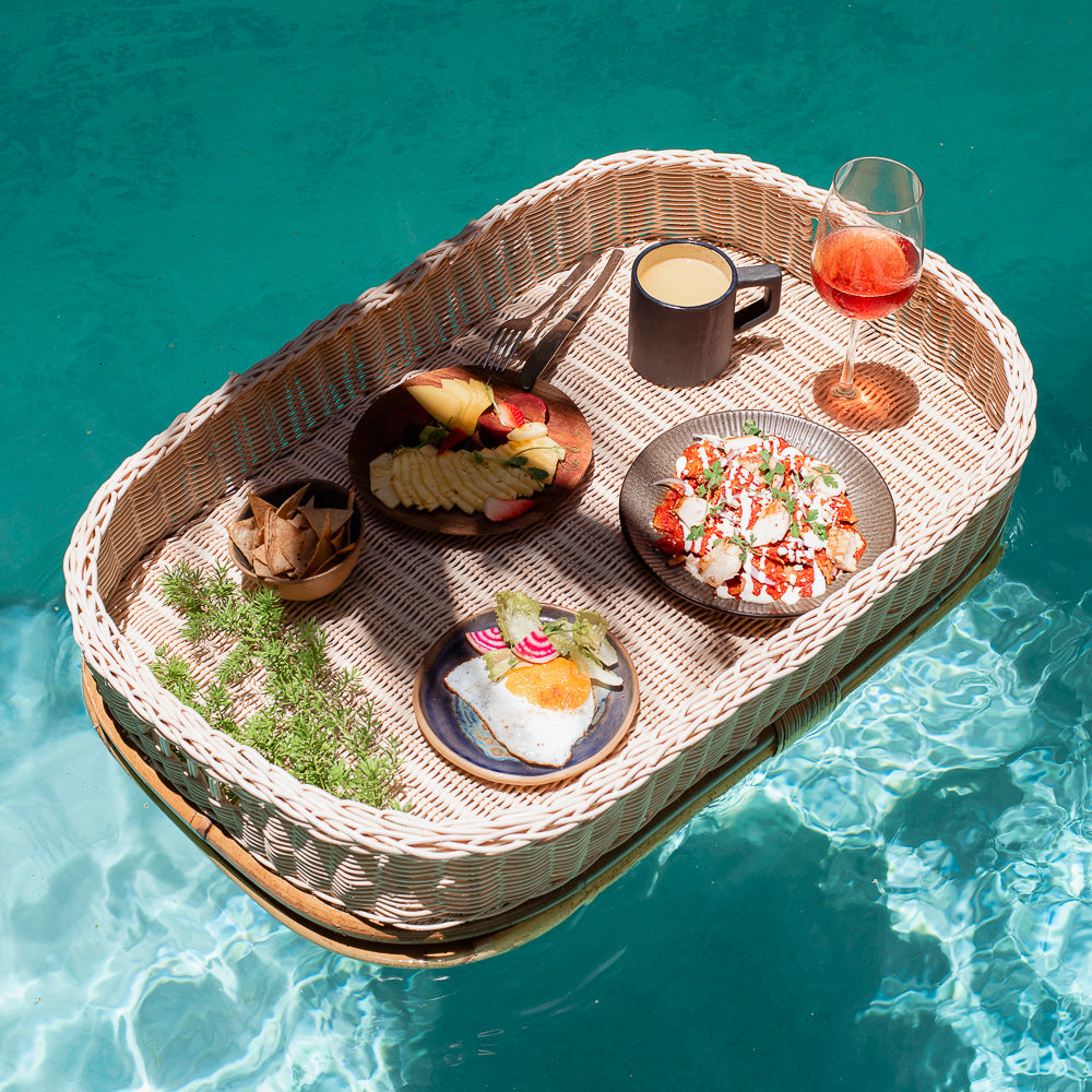 AKUMAL - BANDEJA FLOTANTE DE MIMBRE Y RATÁN