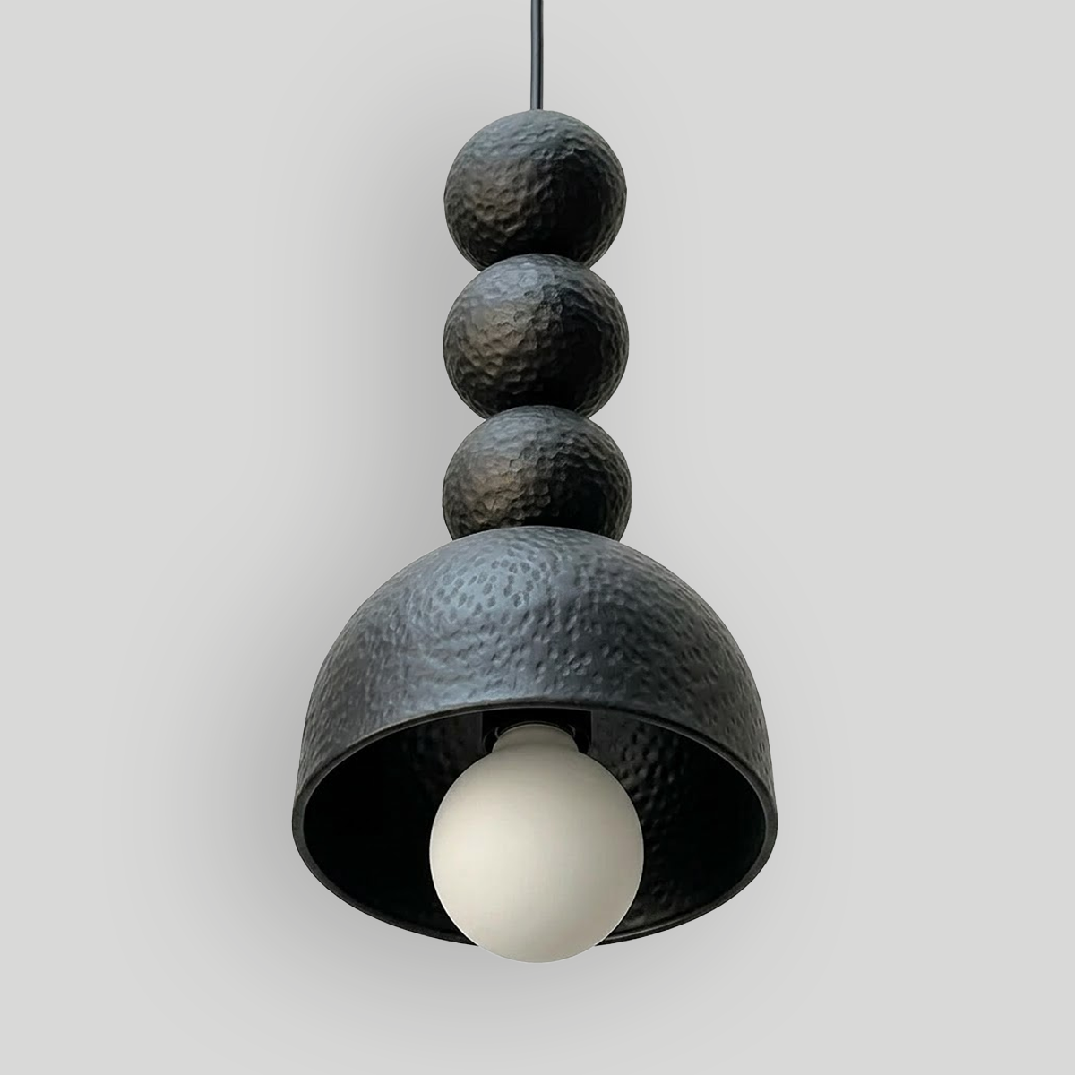 HUNAB - LÁMPARA COLGANTE DE BARRO NEGRO