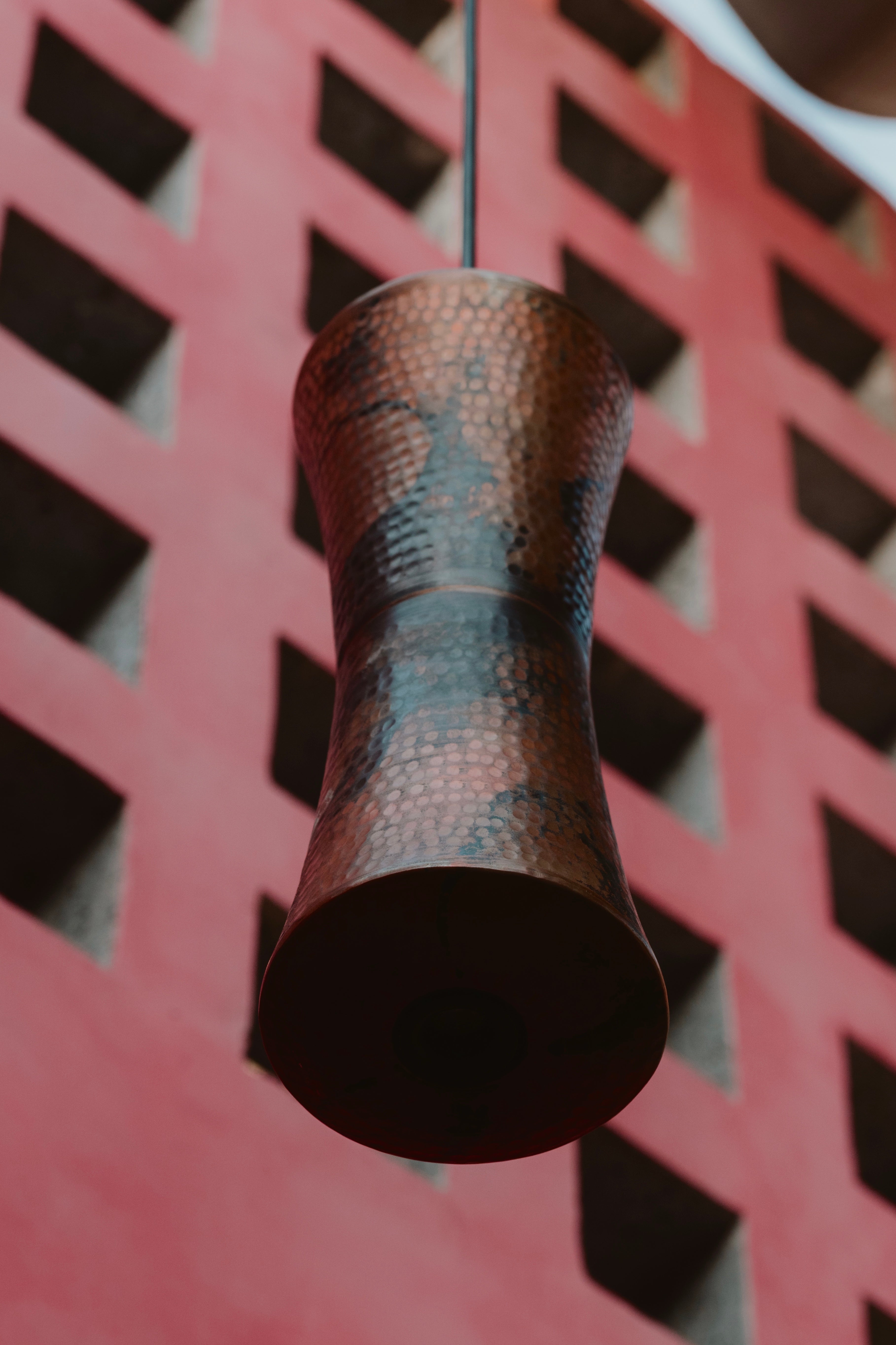 TOZI - LÁMPARA COLGANTE DE COBRE NATURAL MANCHADO