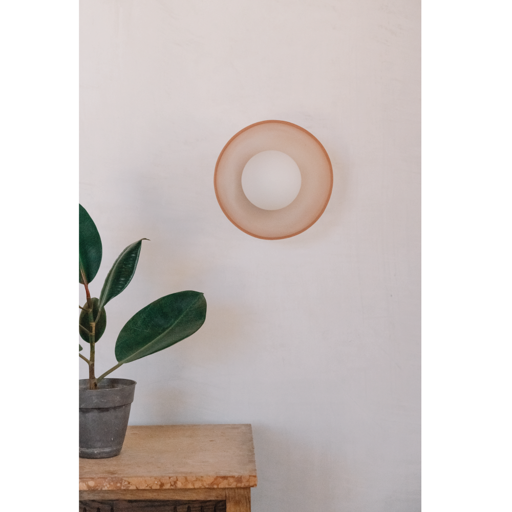 KACHI - LÁMPARA DE PARED DE RESINA