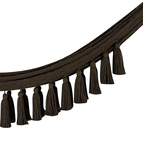 DEVA - HAMACA CON POMPONES LARGOS DE ALGODÓN