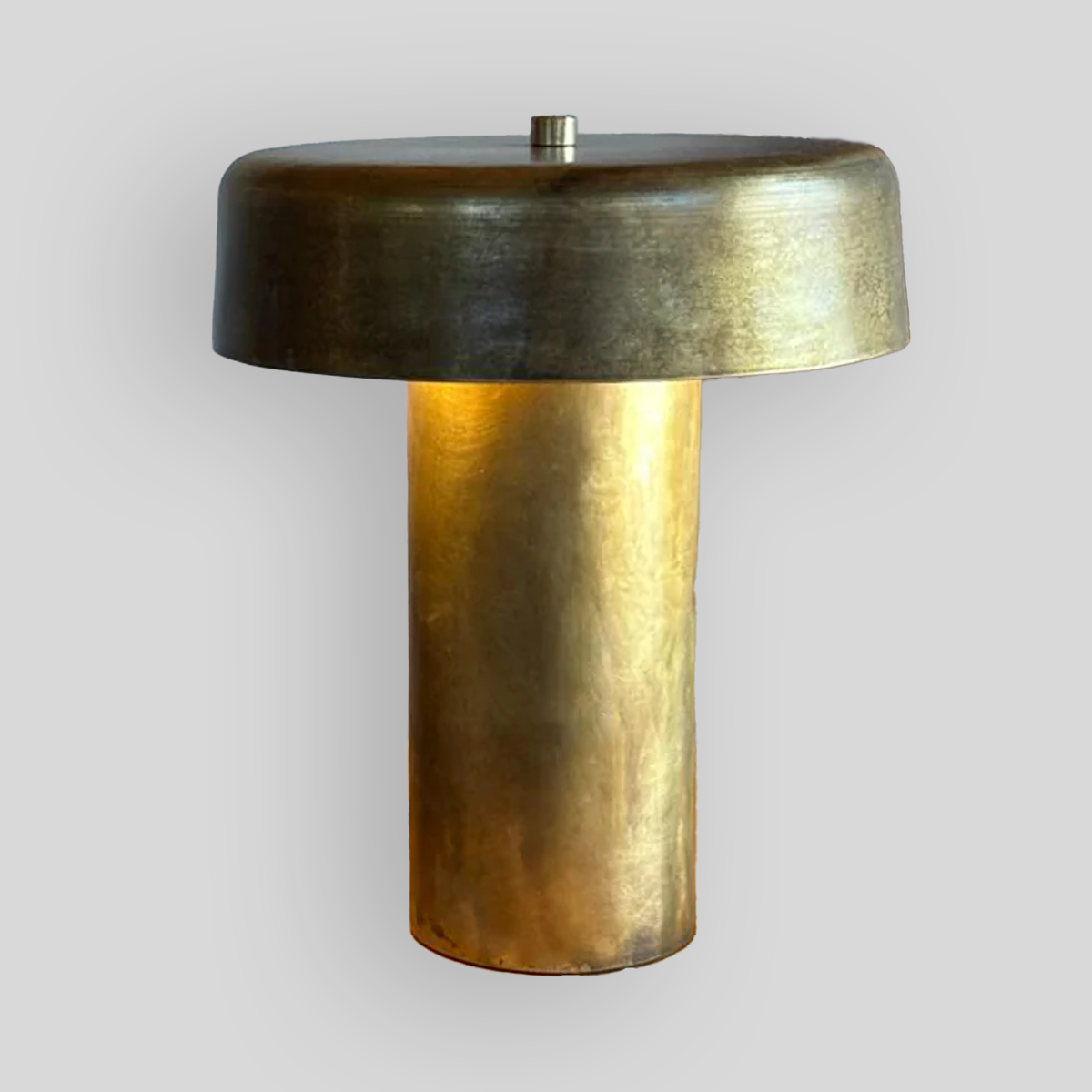 WAKAX - LÁMPARA DE MESA DE LATÓN