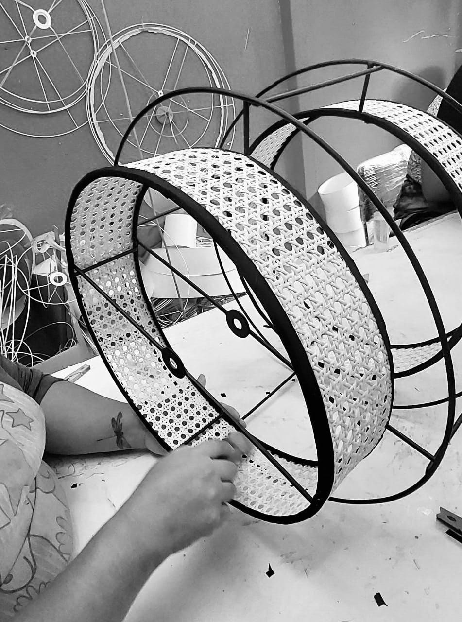 SUDZAL - LÁMPARA COLGANTE DE BEJUCO & TEXTIL