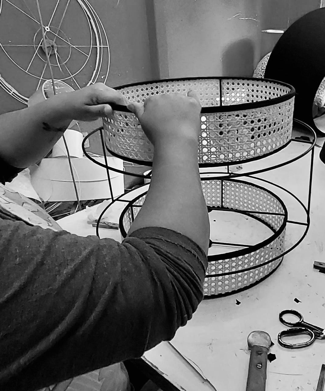 SUDZAL - LÁMPARA COLGANTE DE BEJUCO & TEXTIL