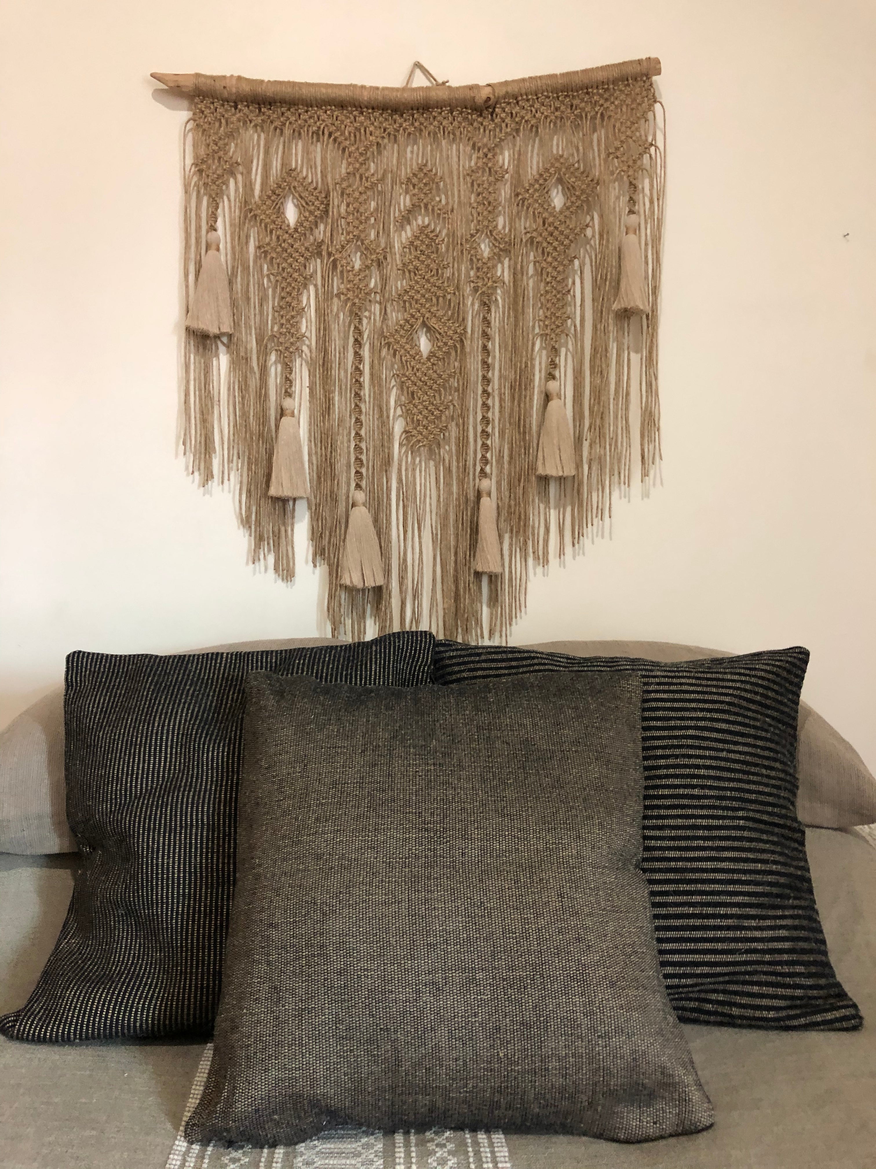 CUAUTLA - TAPIZ DE MACRAMÉ DE YUTE Y ALGODÓN