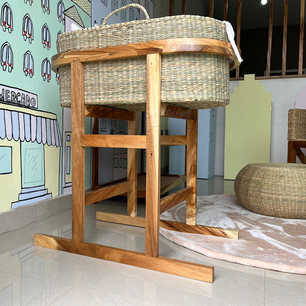 MACA - MOISÉS DE PALMA CON BASE DE MADERA