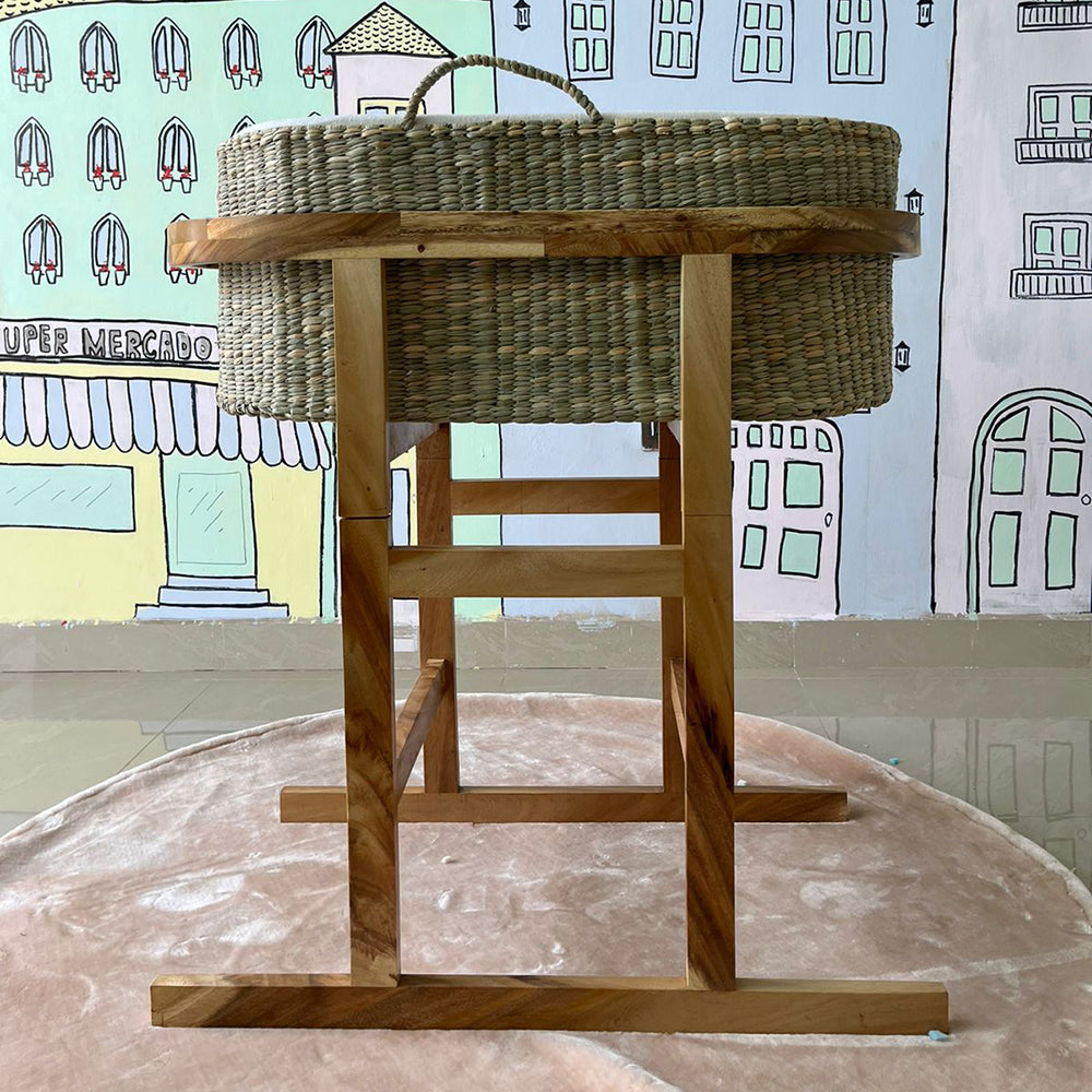 MACA - MOISÉS DE PALMA CON BASE DE MADERA