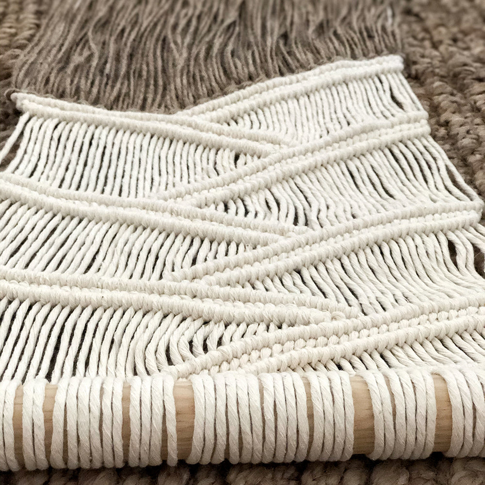 QUITU - TAPIZ DE MACRAMÉ CON YUTE Y ALGODÓN
