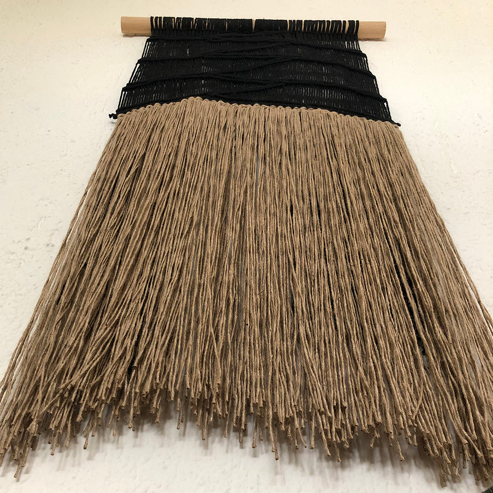 METZA II - TAPIZ DE MACRAMÉ CON YUTE Y ALGODÓN