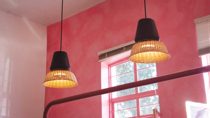 LUCERNA - LÁMPARA COLGANTE DE CERÁMICA Y MIMBRE