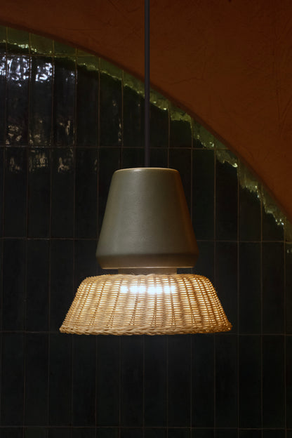 LUCERNA - LÁMPARA COLGANTE DE CERÁMICA Y MIMBRE