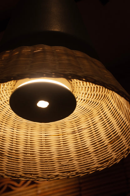 LUCERNA - LÁMPARA COLGANTE DE CERÁMICA Y MIMBRE