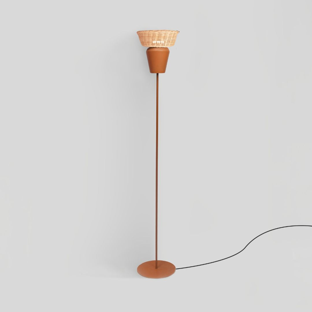 ESPIGA - LÁMPARA DE PIE DE CERÁMICA Y MIMBRE