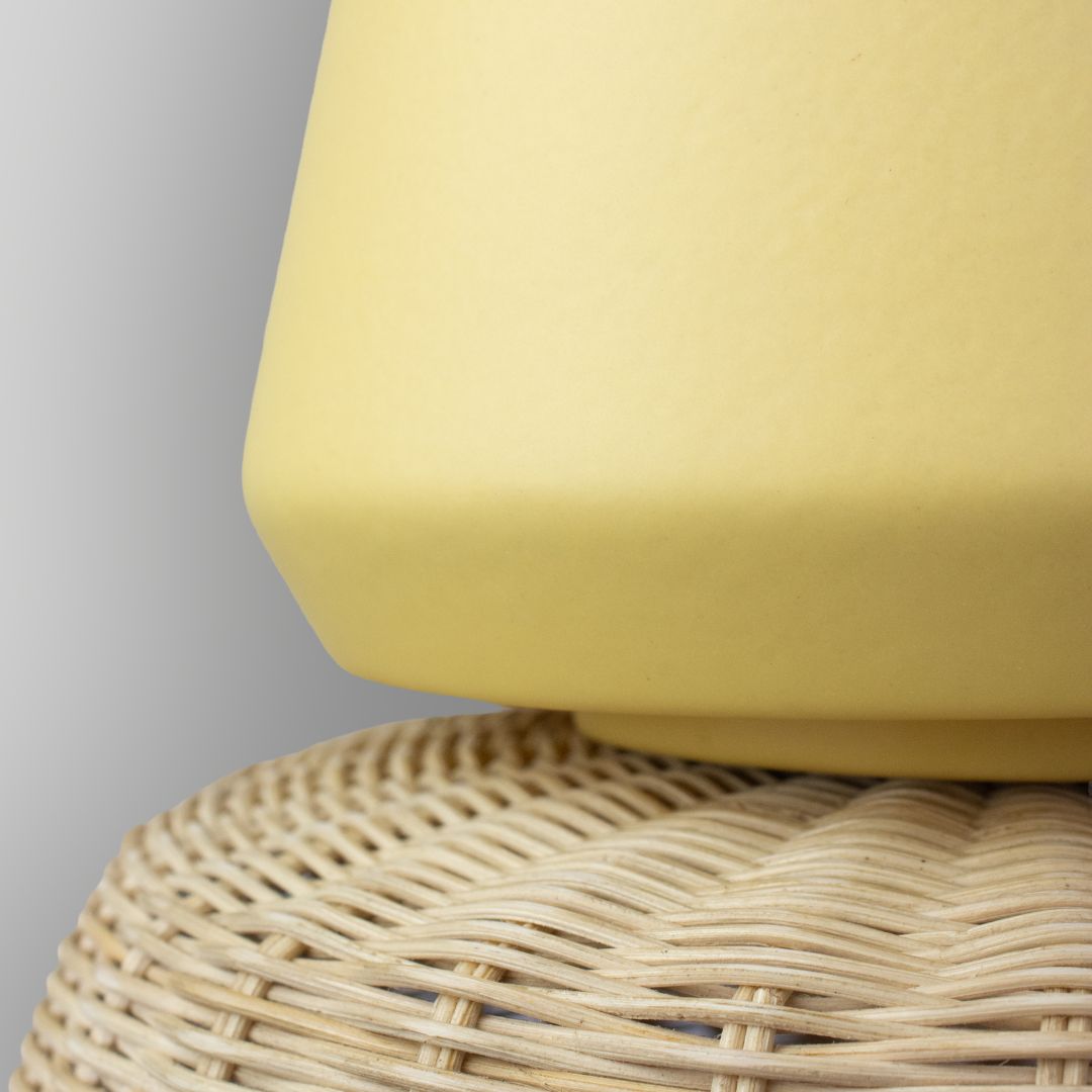 LUCERNA - LÁMPARA COLGANTE DE CERÁMICA Y MIMBRE