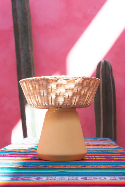 NAHUA - LÁMPARA DE MESA DE CERÁMICA Y MIMBRE