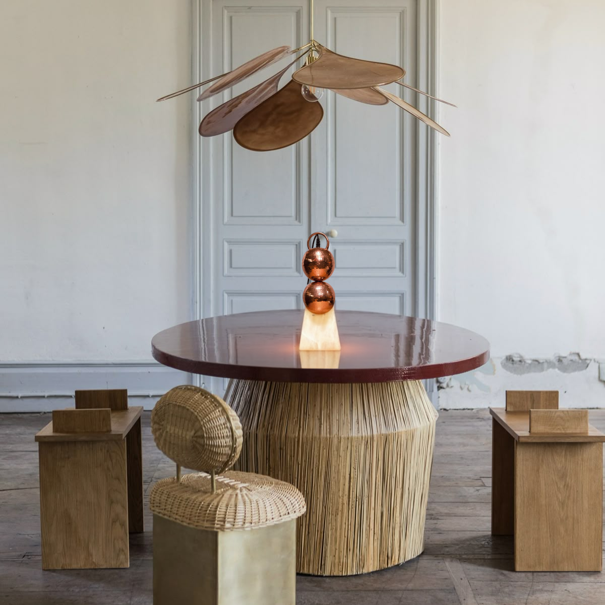 CÁTODO - LÁMPARA DE MESA DE COBRE Y ÓNIX