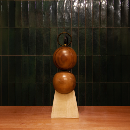 CÁTODO - LÁMPARA DE MESA DE PAROTA Y ÓNIX