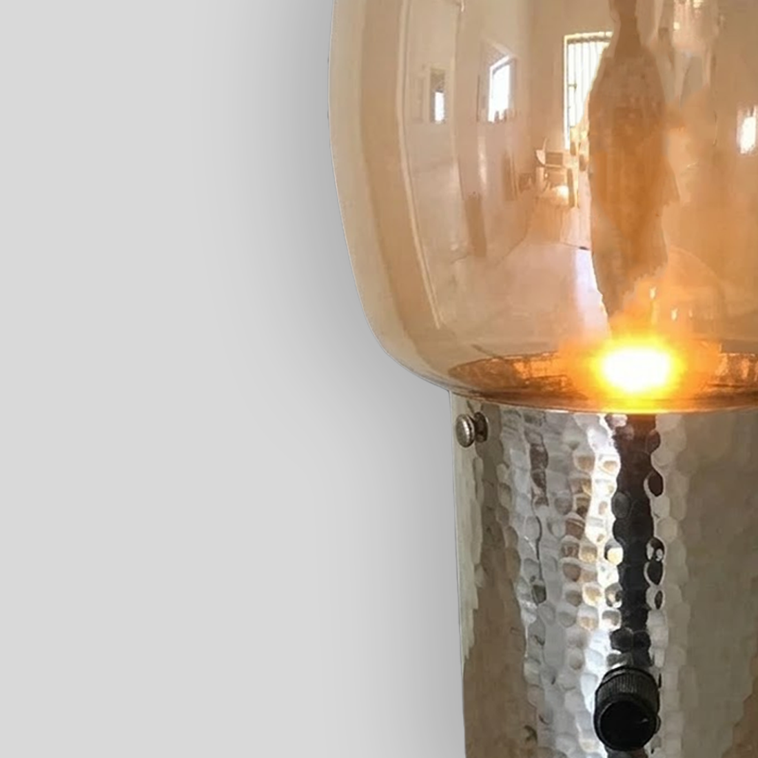 DONNEA - LÁMPARA DE MESA DE COBRE