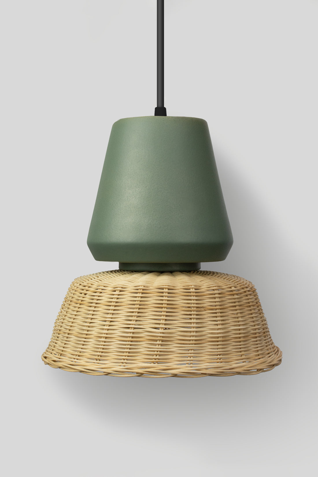 LUCERNA - LÁMPARA COLGANTE DE CERÁMICA Y MIMBRE