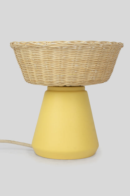 NAHUA - LÁMPARA DE MESA DE CERÁMICA Y MIMBRE