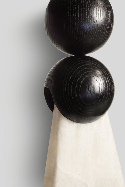 CÁTODO - LÁMPARA DE MESA DE ENCINO Y ÓNIX