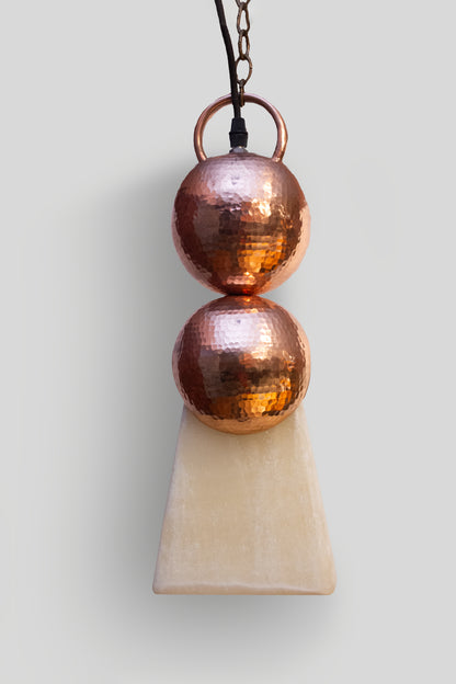 CÁTODO - LÁMPARA COLGANTE DE COBRE Y ÓNIX