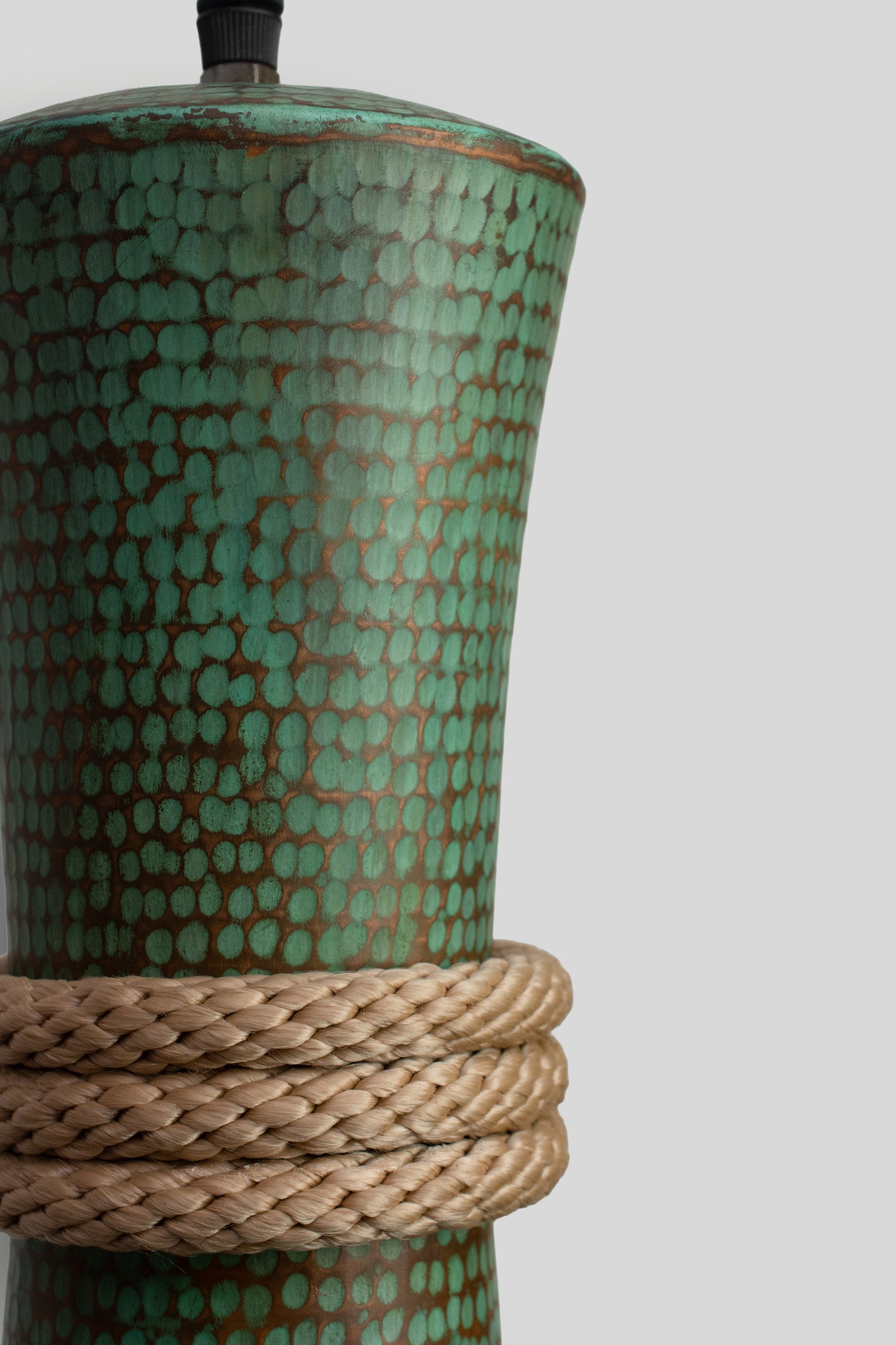 TOZI - LÁMPARA COLGANTE DE COBRE PATINA JADE