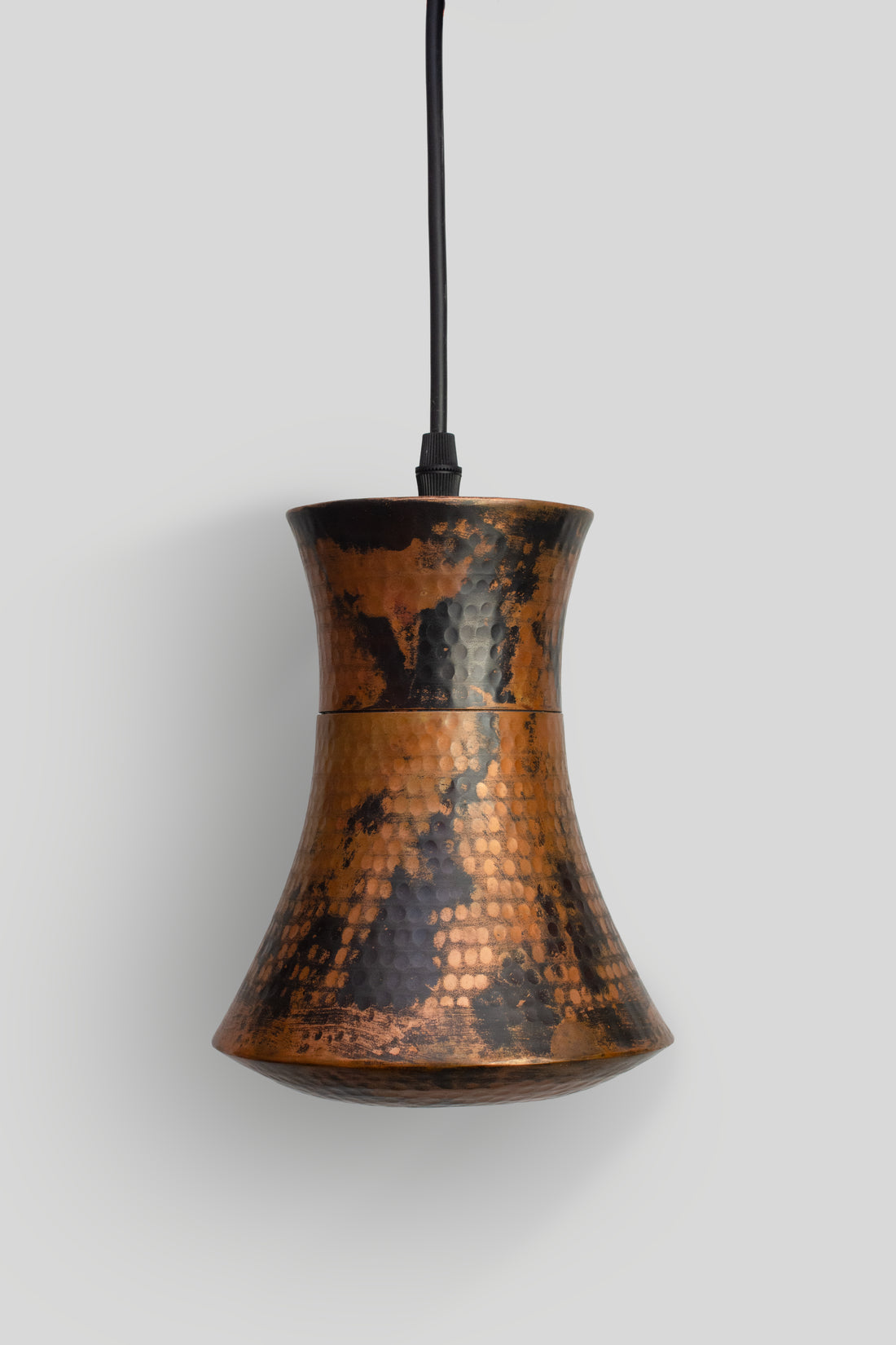 TANU - LÁMPARA COLGANTE DE COBRE NATURAL MANCHADO