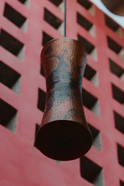 TOZI - LÁMPARA COLGANTE DE COBRE NATURAL MANCHADO