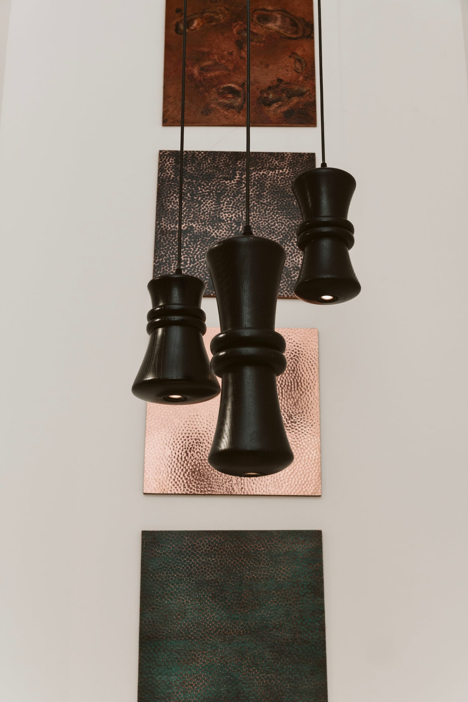 OMET - LÁMPARA COLGANTE DE ENCINO NEGRO