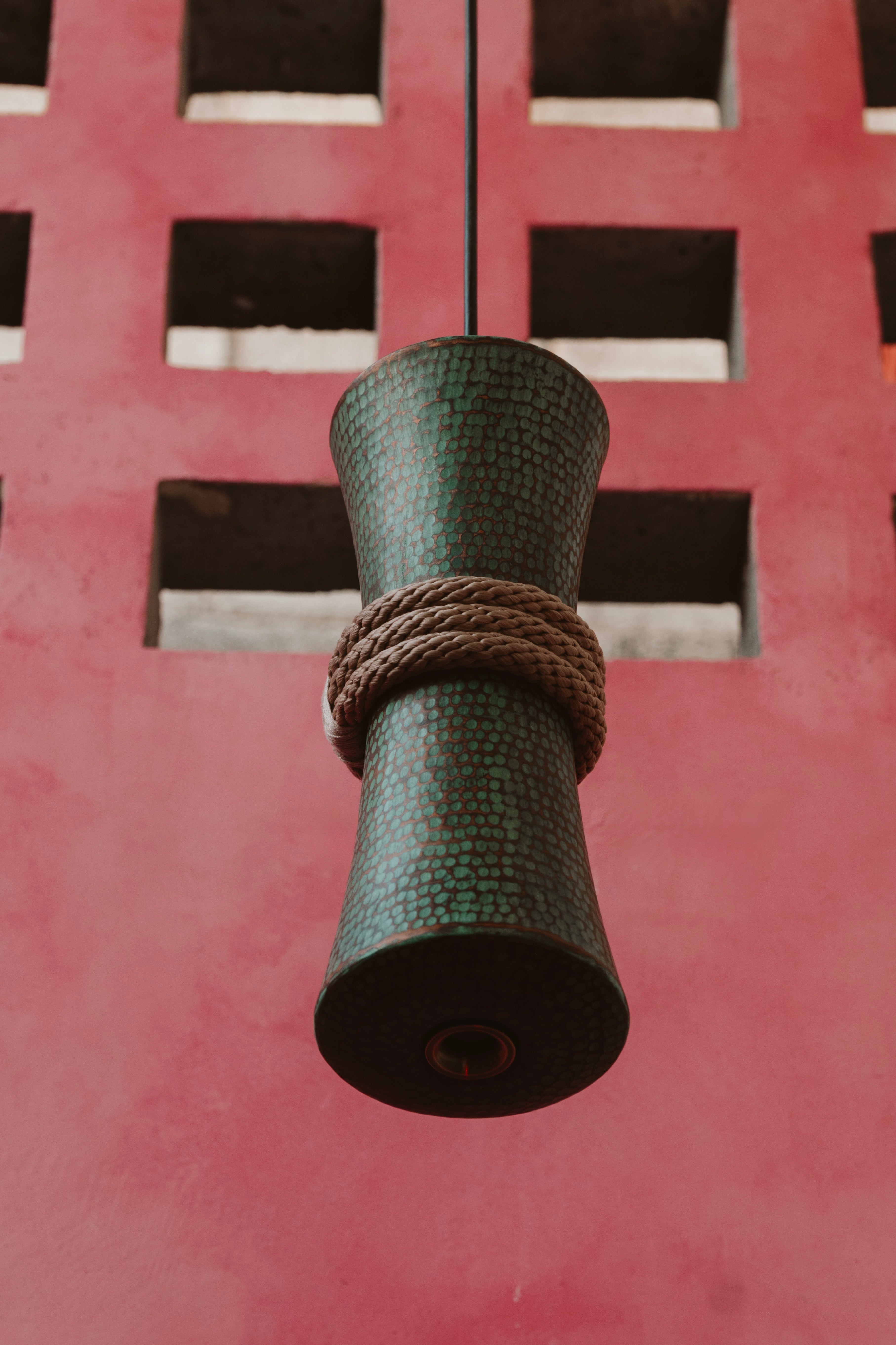 TOZI - LÁMPARA COLGANTE DE COBRE PATINA JADE