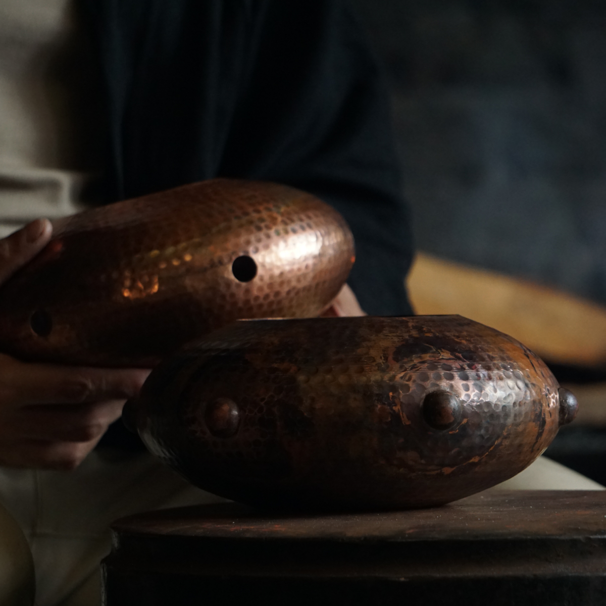 METL - LÁMPARA COLGANTE DE COBRE Y PAROTA