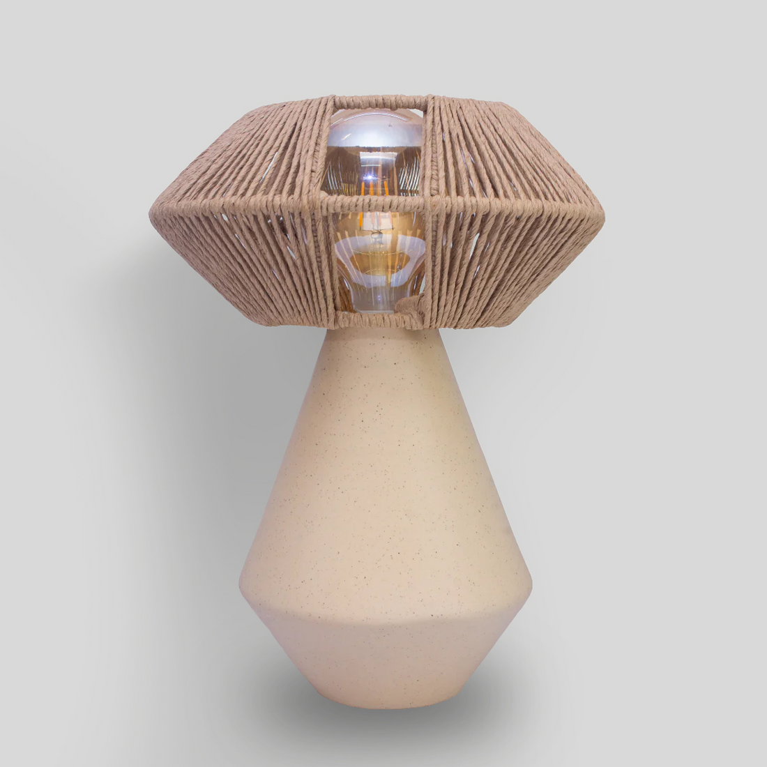 TONAL - LÁMPARA DE MESA DE CERÁMICA Y CORDÓN CRAFT