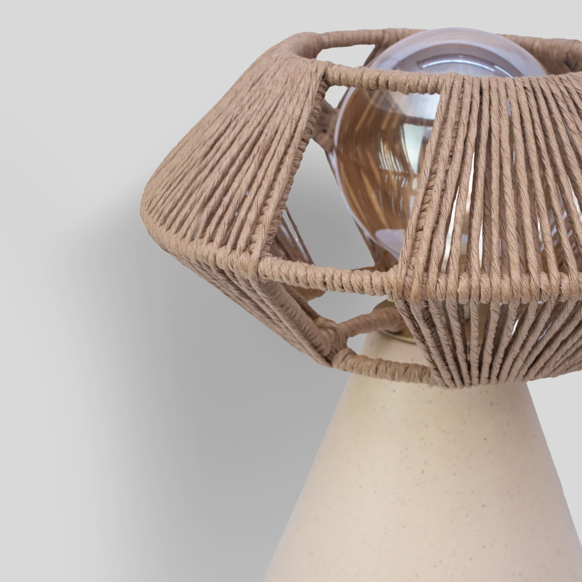 TONAL - LÁMPARA DE MESA DE CERÁMICA Y CORDÓN CRAFT