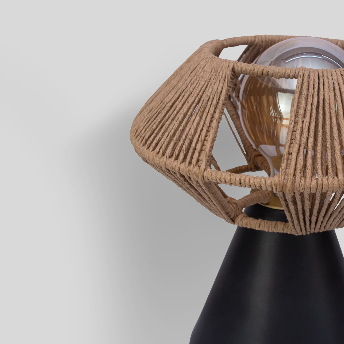 TONAL - LÁMPARA DE MESA DE CERÁMICA Y CORDÓN CRAFT