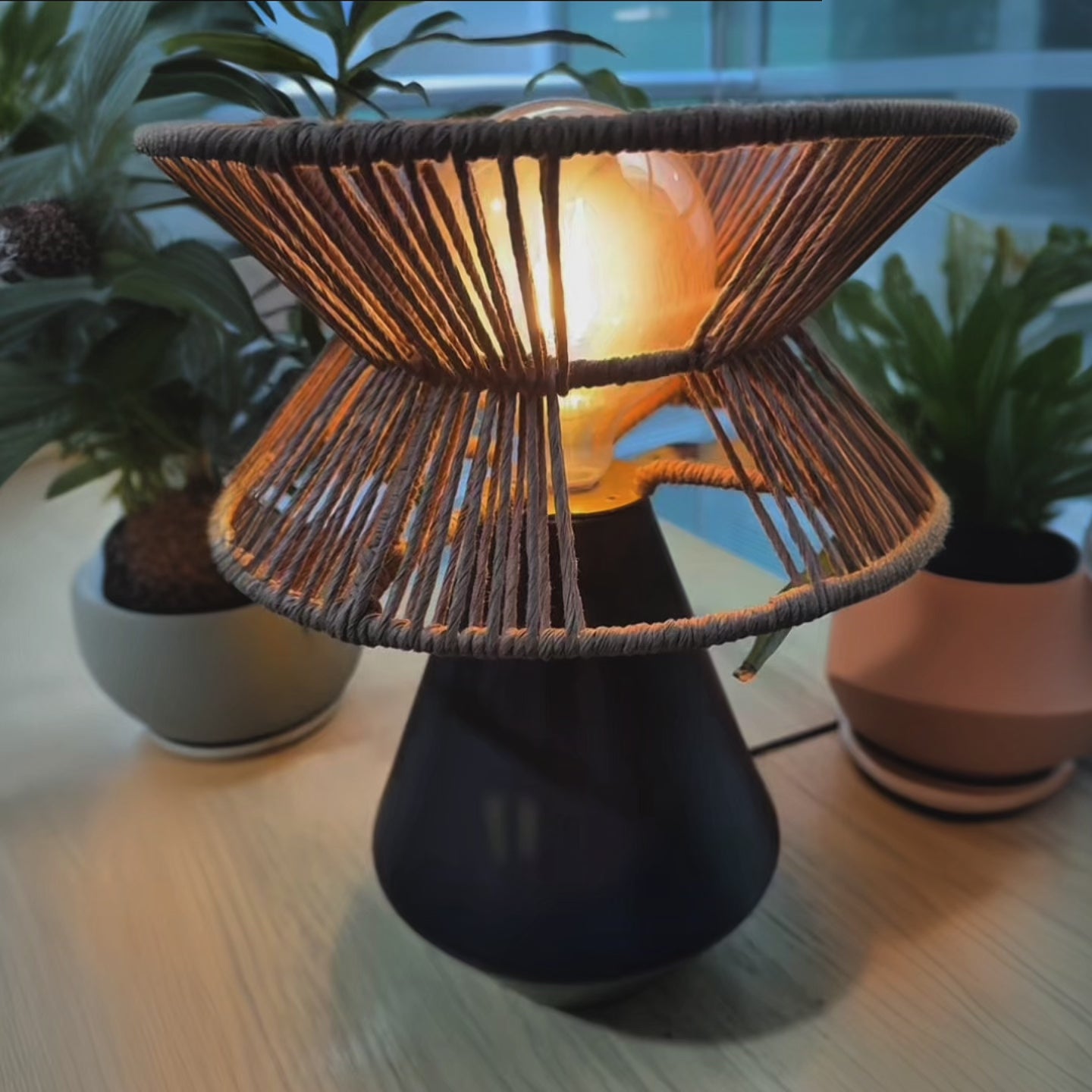 YOLIA - LÁMPARA DE MESA DE CERÁMICA Y CORDÓN CRAFT