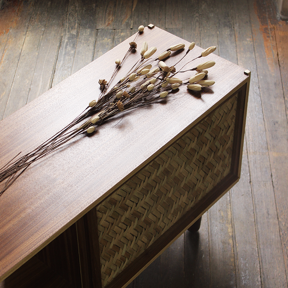 ZICATELA - CREDENZA DE PAROTA Y PALMA