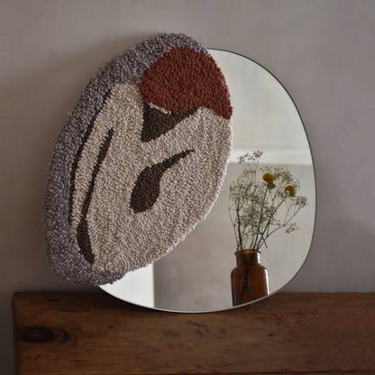 MAKA - ESPEJO DECORATIVO CON ESTAMBRE